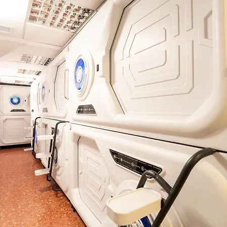 Just Hostel Capsules Alicante - Free Towels & Luggage Storage - Near Railway-2